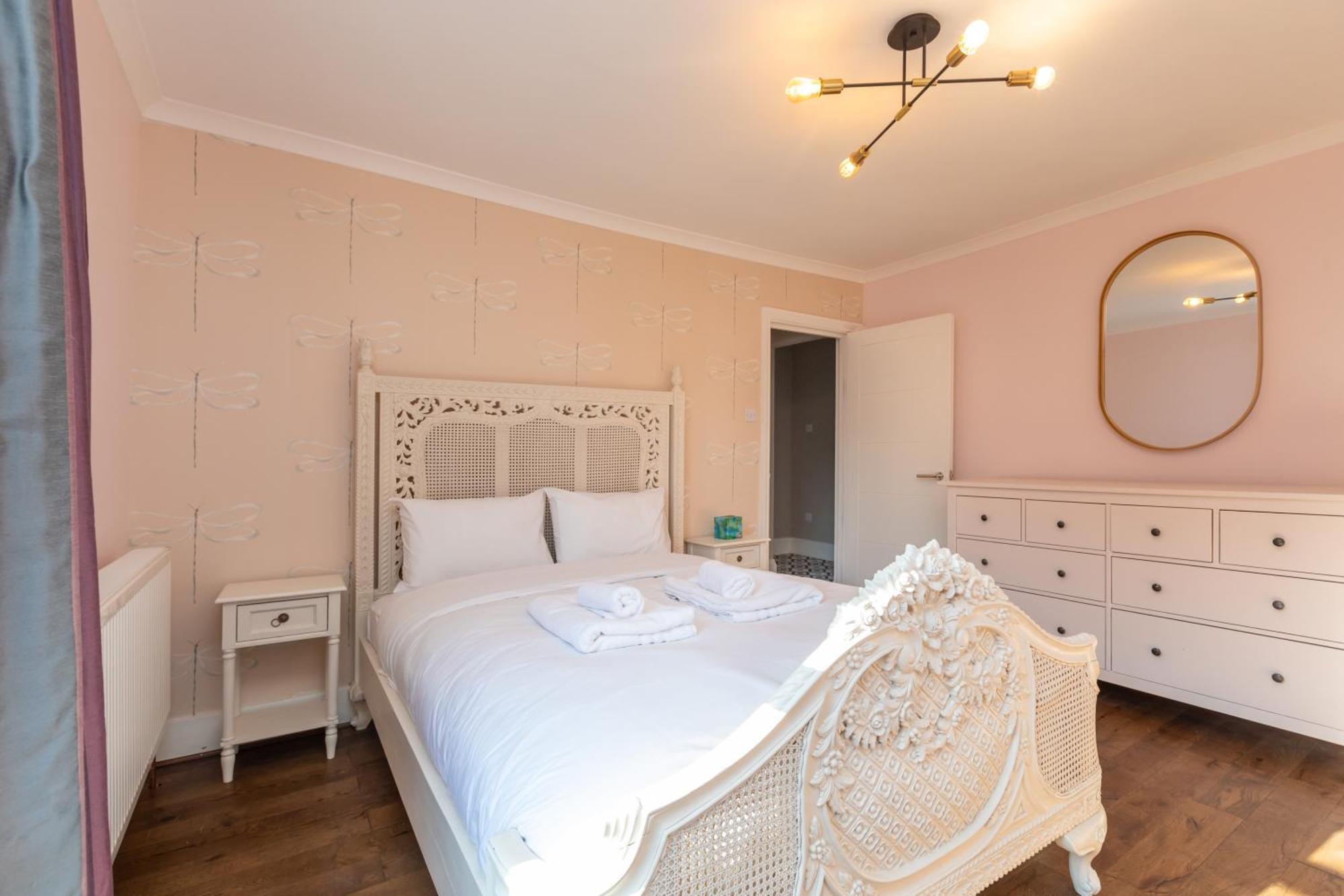 Spacious & Pristine 2Bd Flat - Balham Daire Londra Dış mekan fotoğraf