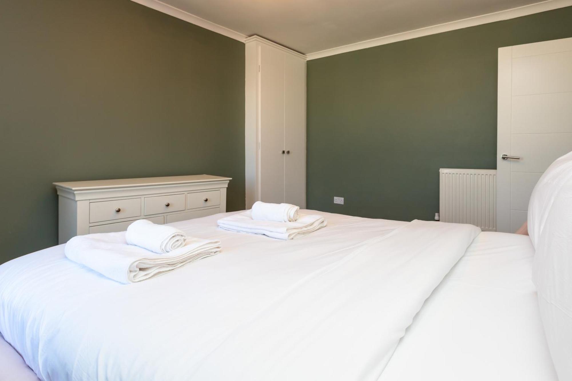 Spacious & Pristine 2Bd Flat - Balham Daire Londra Dış mekan fotoğraf